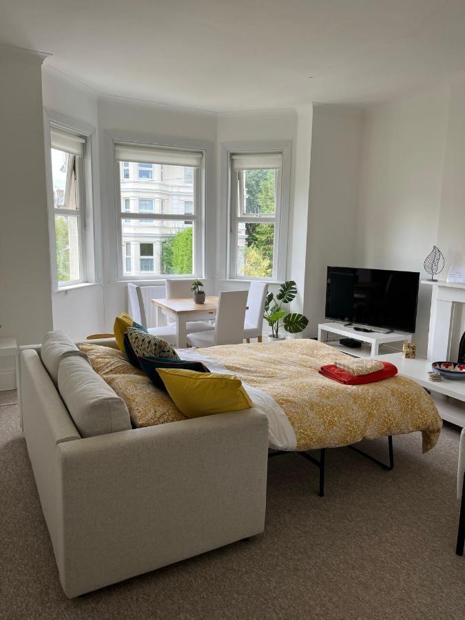 Tree Tops Apartment In Tunbridge Wells Εξωτερικό φωτογραφία